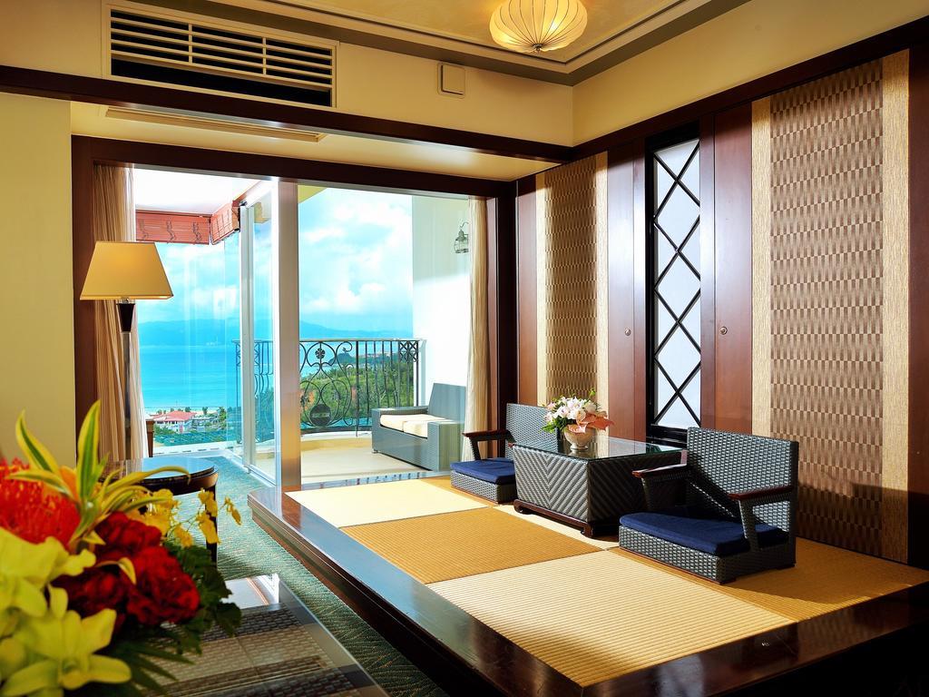 Okinawa Kariyushi Resort Exes Онна Экстерьер фото
